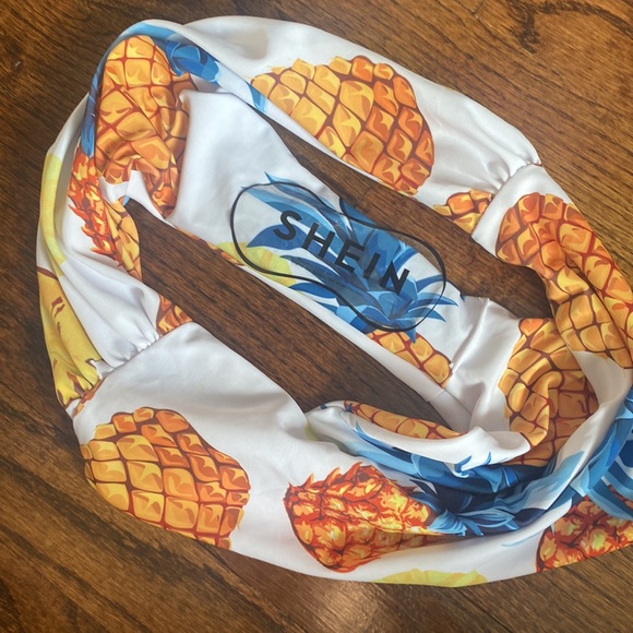 NWOT Shein two piece swimsuit - Picture 4 of 6